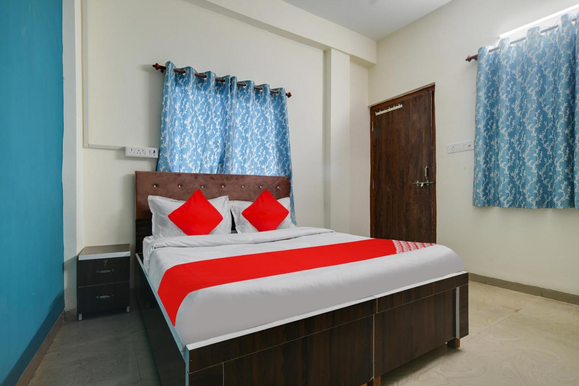 Hotel O Nitya Индор Екстериор снимка