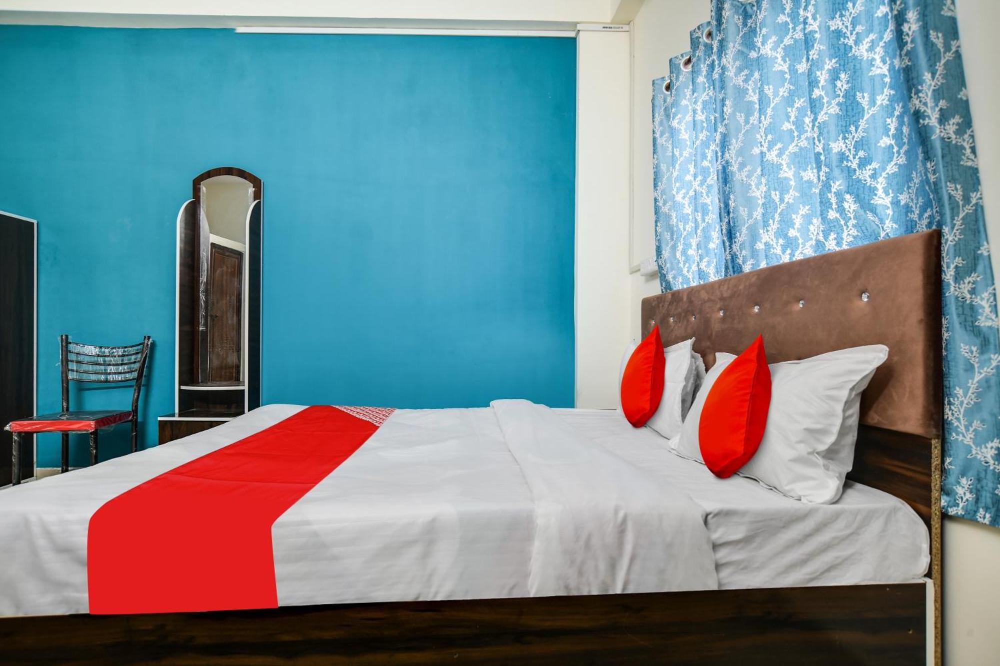 Hotel O Nitya Индор Екстериор снимка