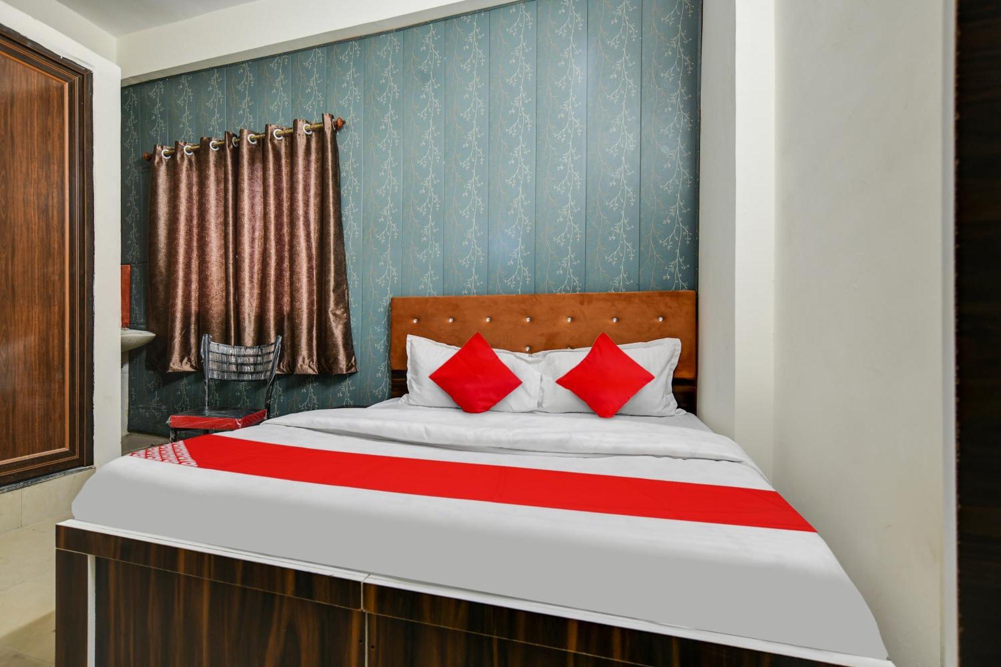 Hotel O Nitya Индор Екстериор снимка